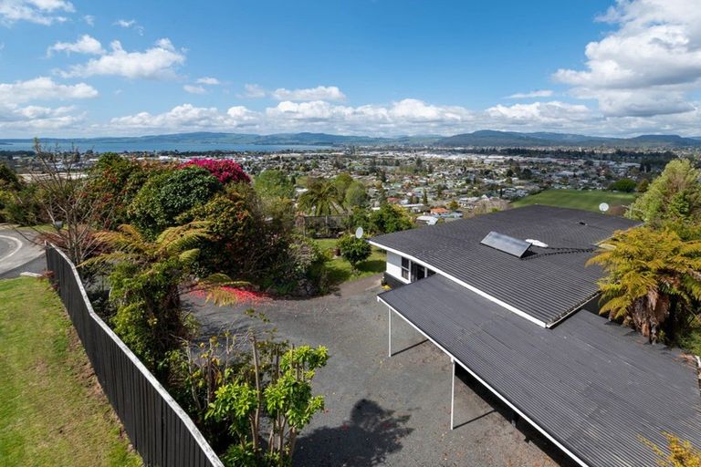 Photo of property in 29 Russell Crescent, Western Heights, Rotorua, 3015