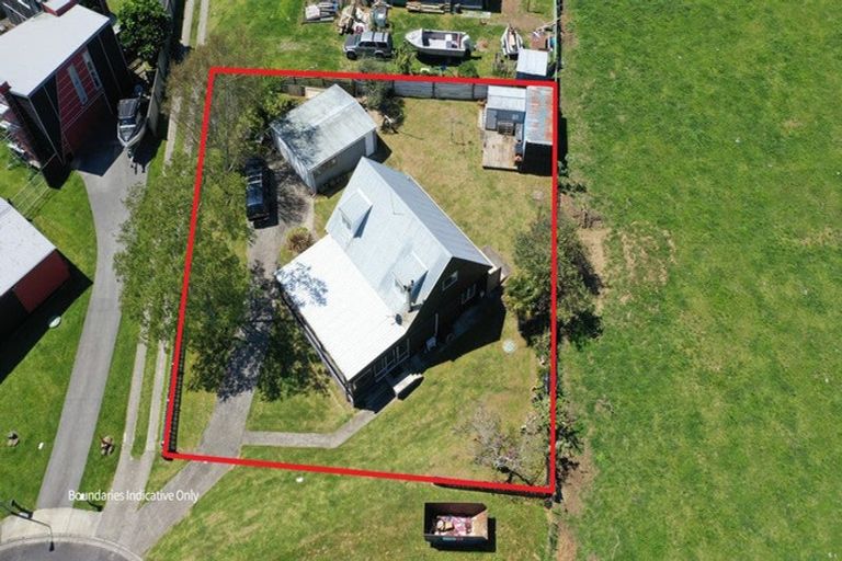 Photo of property in 21 Whenuariri Place, Maketu, Te Puke, 3189