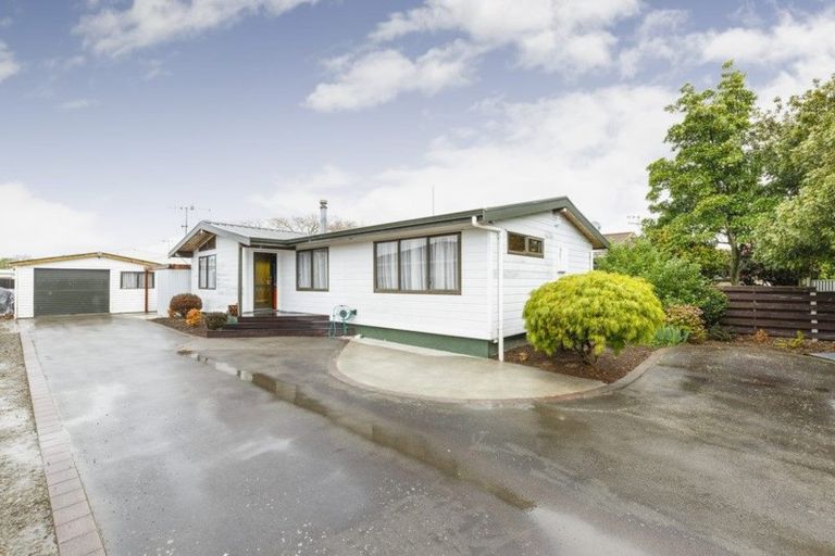 Photo of property in 41 Pencarrow Street, Highbury, Palmerston North, 4412