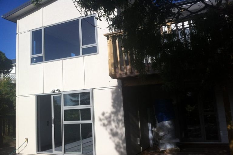 Photo of property in 58 Miromiro Road, Normandale, Lower Hutt, 5010