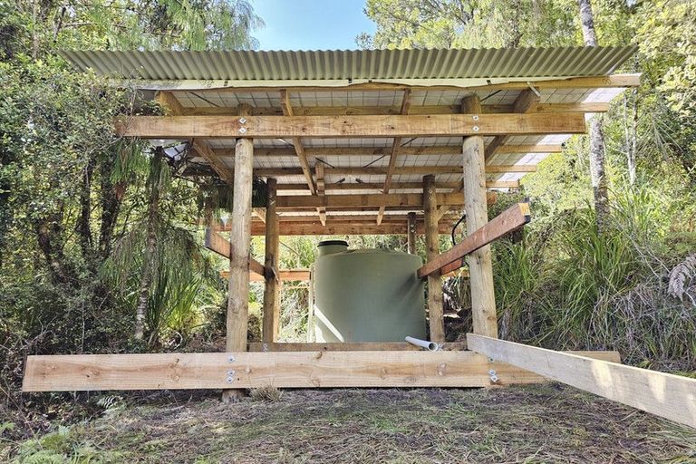 Photo of property in 215 Clifton Road, Kaiata, Greymouth, 7805