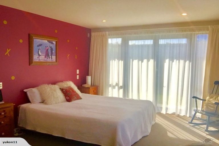 Photo of property in 4 Forbes Street, Pegasus, 7612