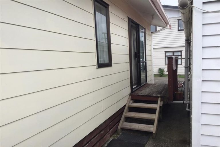 Photo of property in 8 Burbridge Road, Favona, Auckland, 2024