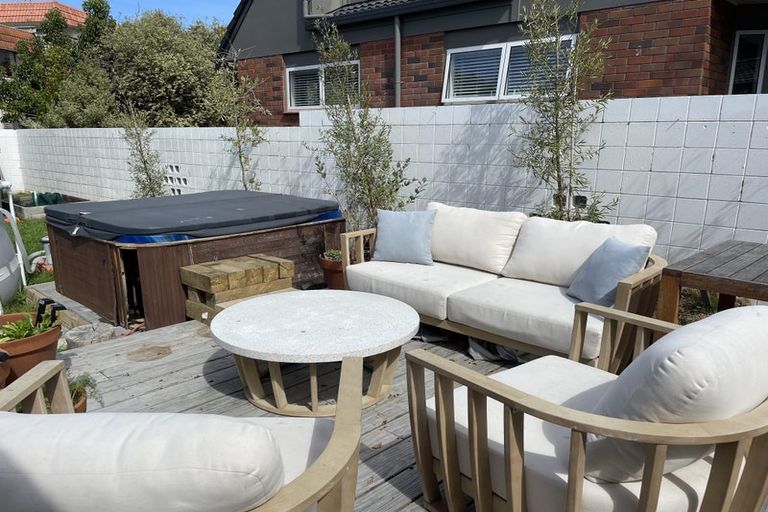 Photo of property in 64 Maxwelton Drive, Mairangi Bay, Auckland, 0630