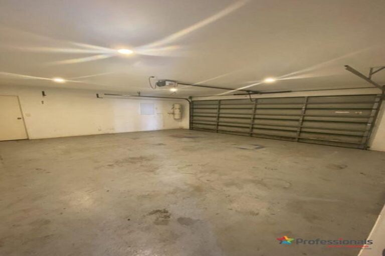 Photo of property in 18 Murphys Road, Flat Bush, Auckland, 2019