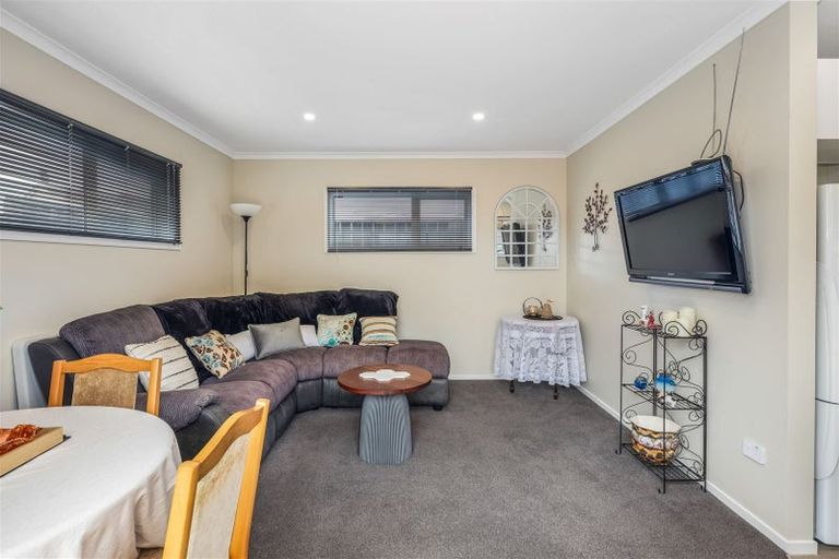 Photo of property in 166 Mark Avenue, Grenada Village, Wellington, 6037