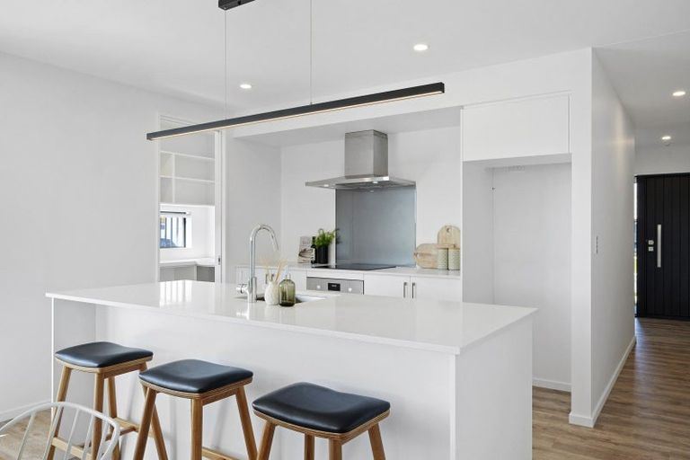 Photo of property in 43 Sanders Way, Rolleston, 7614