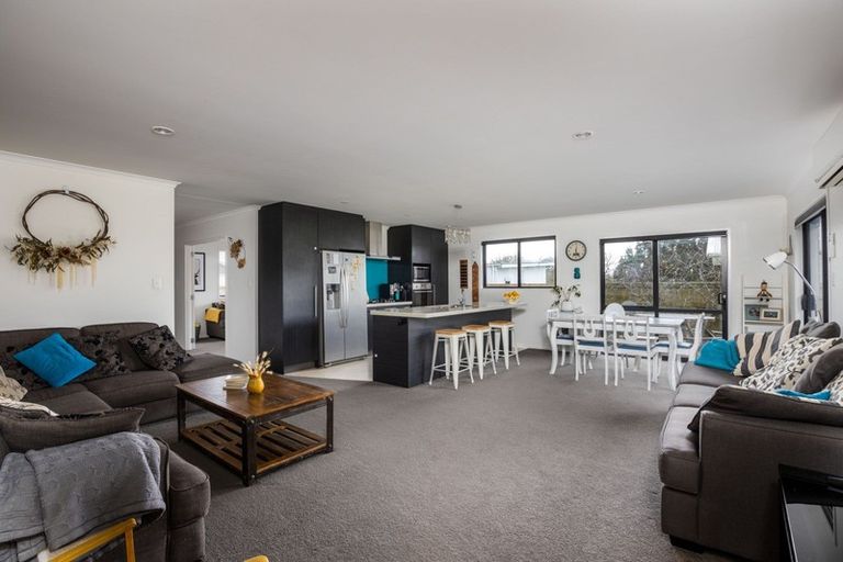 Photo of property in 503 Richmond Road, Lepperton, New Plymouth, 4373