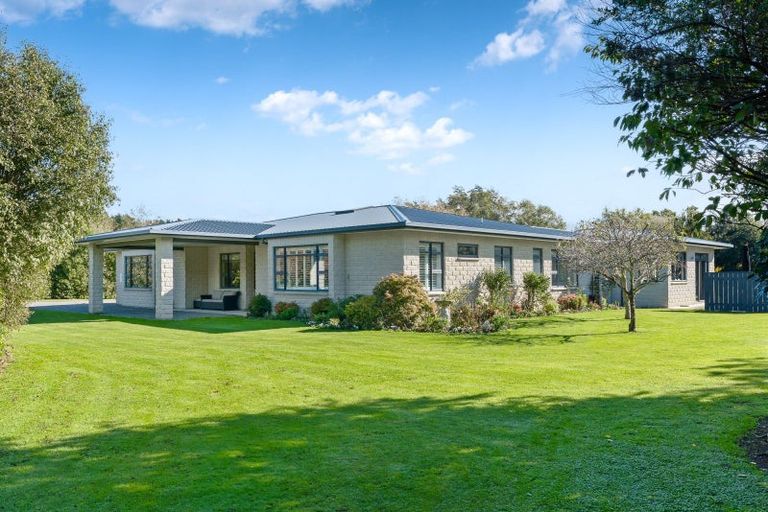 Photo of property in 9 Rexwood Estate, Carterton, 5713