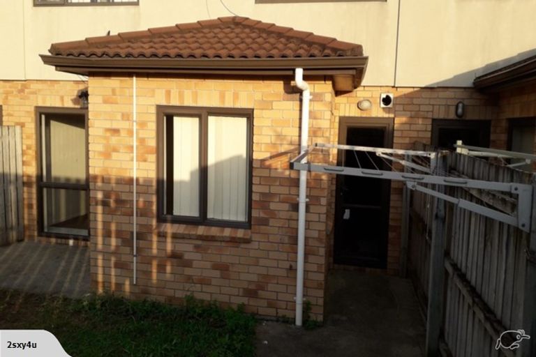 Photo of property in 94b Naylors Drive, Mangere, Auckland, 2022