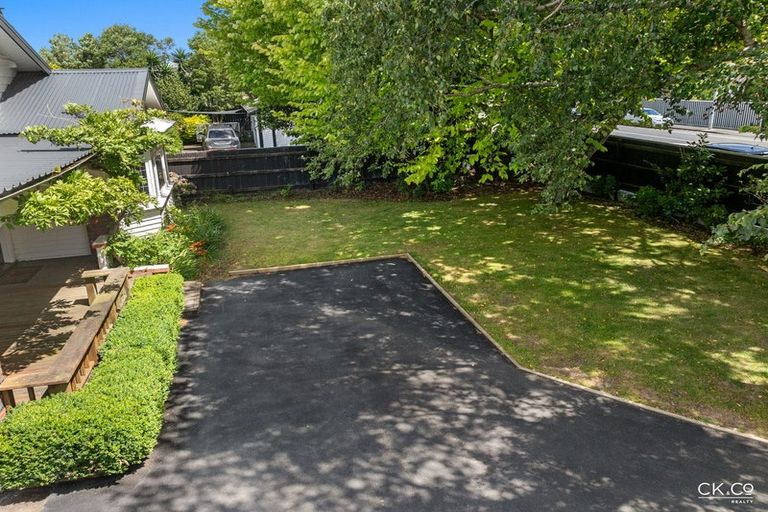 Photo of property in 30 Ludlam Crescent, Woburn, Lower Hutt, 5010