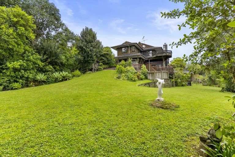 Photo of property in 18 Montressor Place, Howick, Auckland, 2014