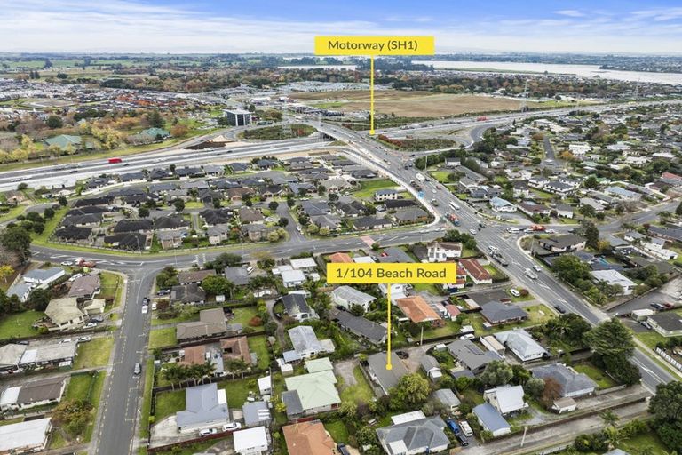 Photo of property in 1/104 Beach Road, Pahurehure, Papakura, 2113