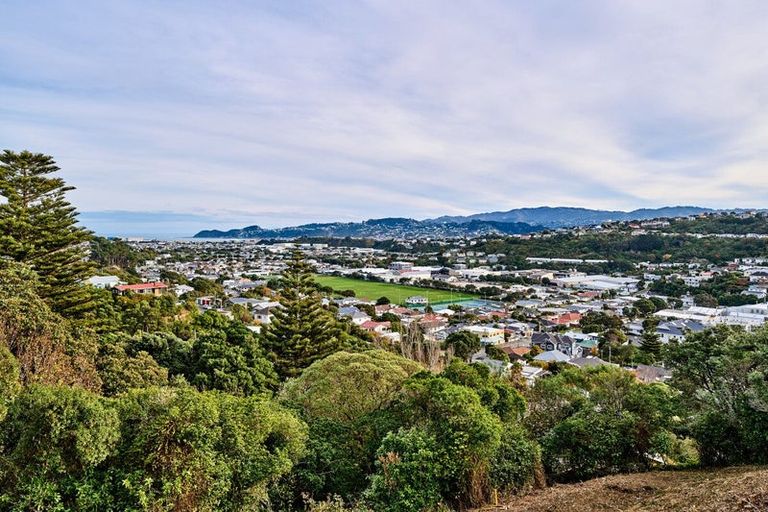 Photo of property in 75 Camperdown Road, Miramar, Wellington, 6022