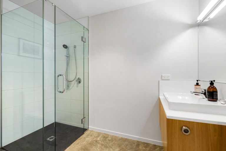 Photo of property in 10 Mer Place, Bay View, Napier, 4104