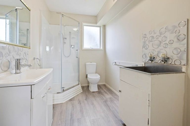 Photo of property in 3/13 Hill Road, Hillpark, Auckland, 2102