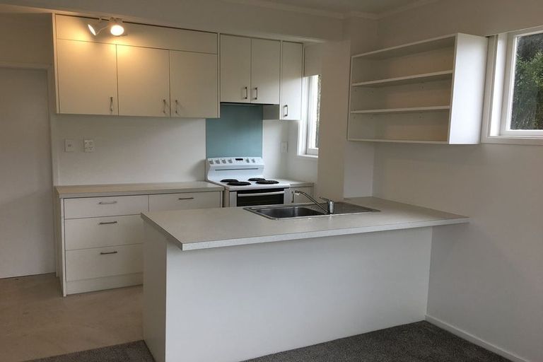 Photo of property in 244 Forrest Hill Road, Forrest Hill, Auckland, 0620