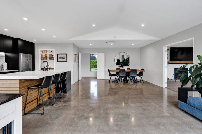 Photo of property in 376 Egmont Road, Hillsborough, New Plymouth, 4372