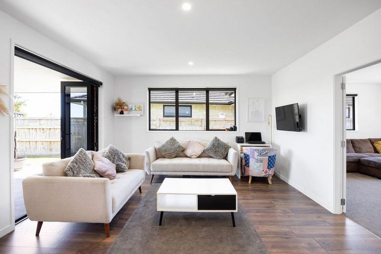 Photo of property in 7 Hyatt Close, Leamington, Cambridge, 3432