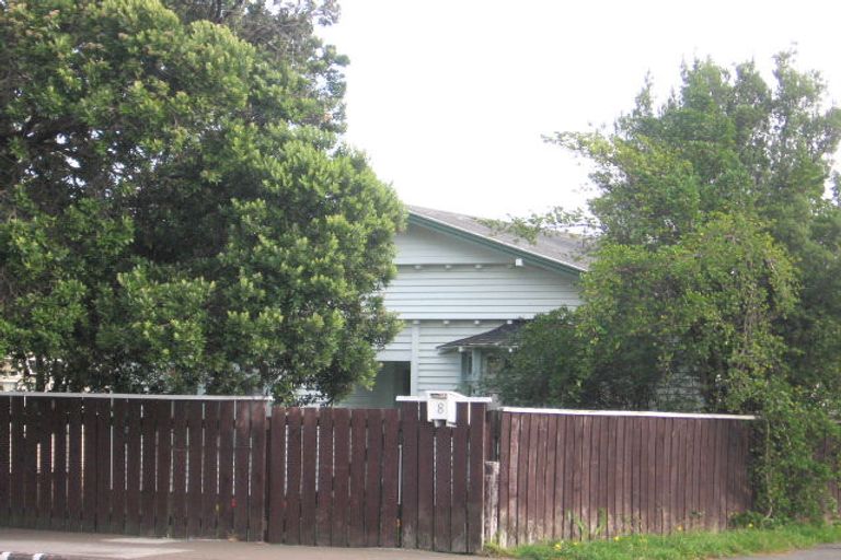 Photo of property in 8 Leighton Avenue, Waiwhetu, Lower Hutt, 5010