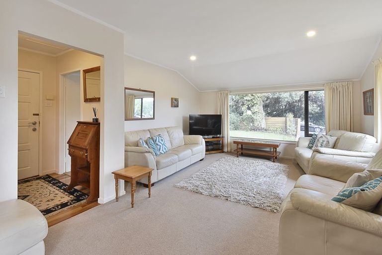 Photo of property in 1/15 Roys Road, Weymouth, Auckland, 2103