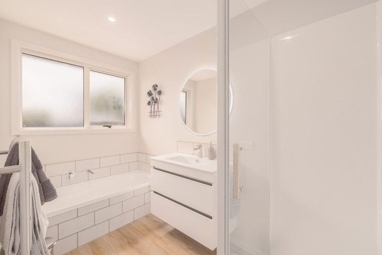 Photo of property in 83 Solomon Avenue, Redwood, Christchurch, 8051