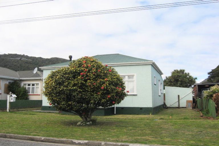 Photo of property in 25 Richmond Street, Cobden, Greymouth, 7802