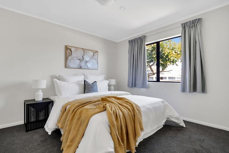 Photo of property in 9b Porchester Road, Papakura, 2110