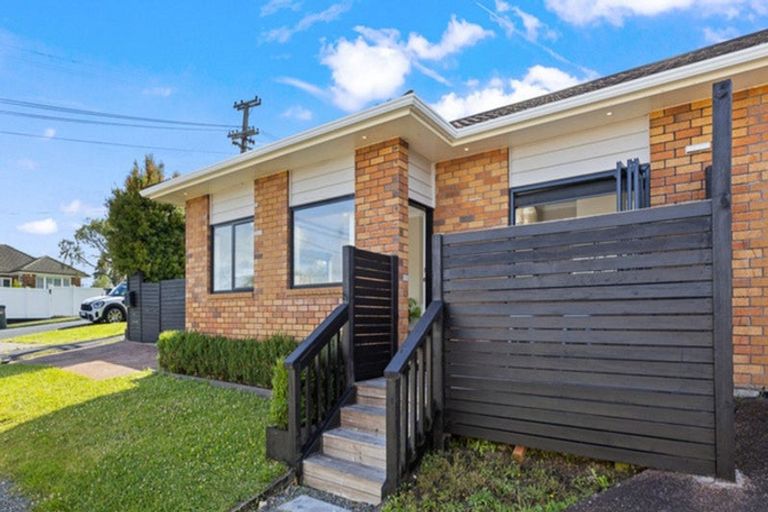 Photo of property in 34a Fairlands Avenue, Waterview, Auckland, 1026