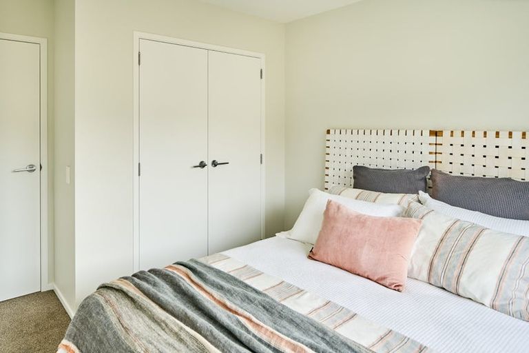 Photo of property in 6 Pihoihoi Close, Waikanae, 5036