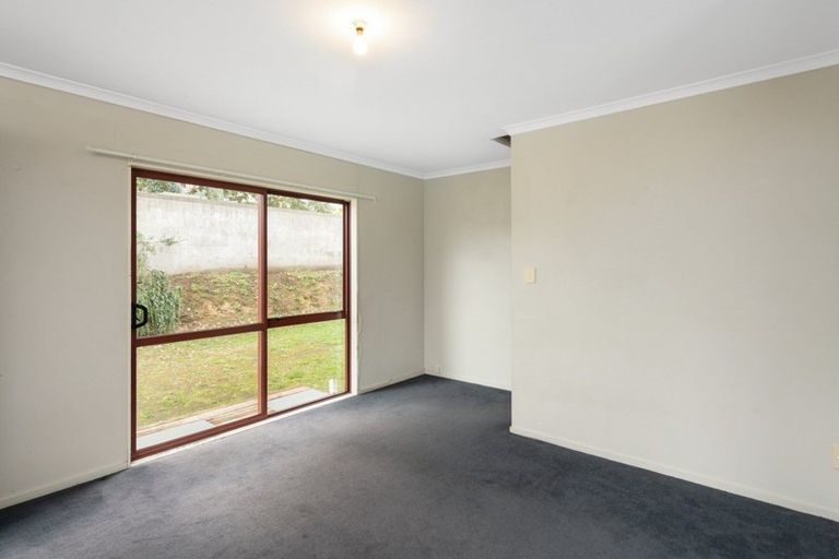 Photo of property in 1 Smylie Close, Ohauiti, Tauranga, 3112
