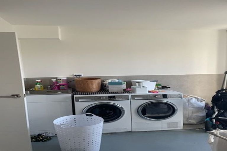 Photo of property in 39b Exminster Street, Blockhouse Bay, Auckland, 0600
