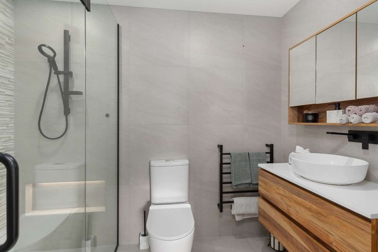 Photo of property in 8 Whitburn Avenue, Halswell, Christchurch, 8025