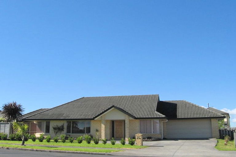 Photo of property in 221a Hill Road, The Gardens, Auckland, 2105