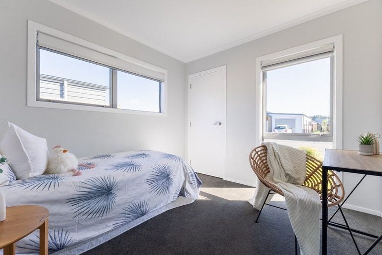 Photo of property in 11 Rotoiti Place, Paraparaumu, 5032