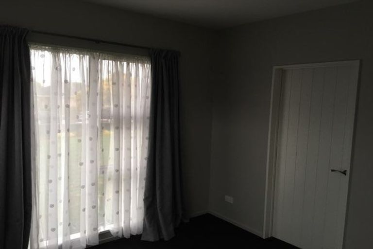 Photo of property in 263 Wainoni Road, Avondale, Christchurch, 8061