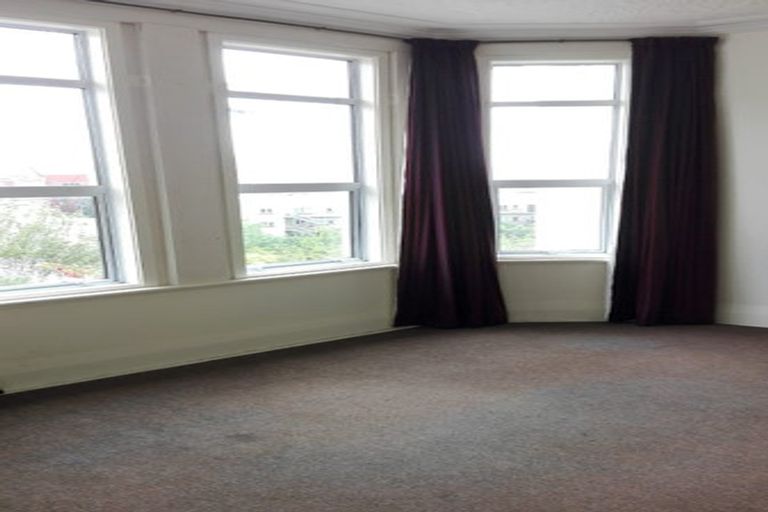 Photo of property in 9 Elm Row, Dunedin Central, Dunedin, 9016