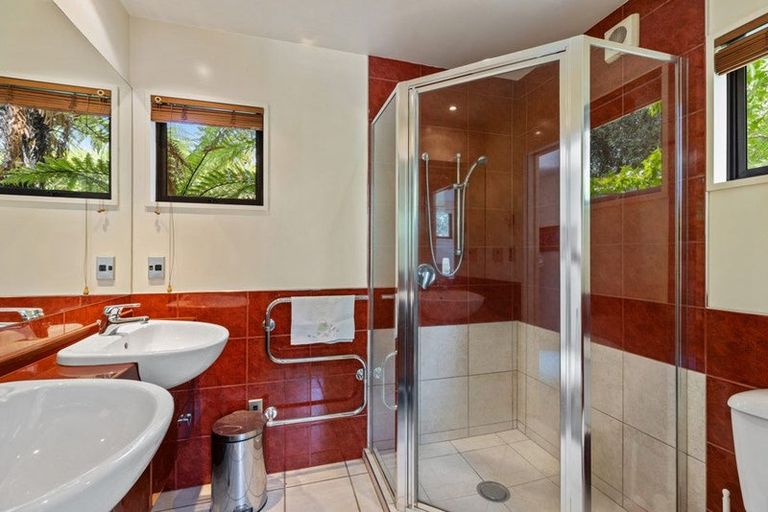 Photo of property in 20 Chateau Drive, Burnside, Christchurch, 8053