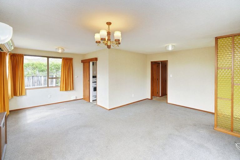 Photo of property in 11 Channel Place, Aranui, Christchurch, 8061