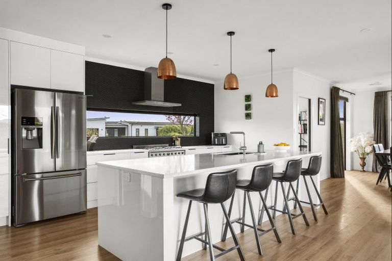 Photo of property in 42 Alan Livingston Drive, Cambridge, 3434