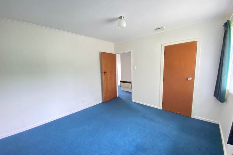 Photo of property in 46 Speargrass Grove, Timberlea, Upper Hutt, 5018