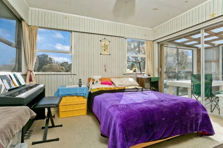 Photo of property in 12 Cassia Place, Sunnynook, Auckland, 0620