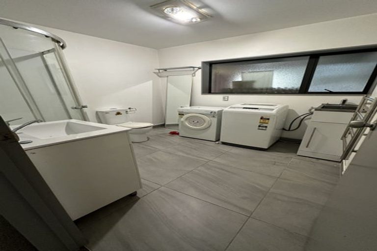 Photo of property in 7 Riverhills Avenue, Pakuranga Heights, Auckland, 2010