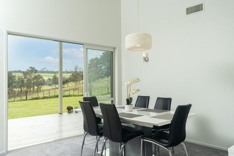 Photo of property in 160 Gray Road, Te Kamo, Kamo, 0185