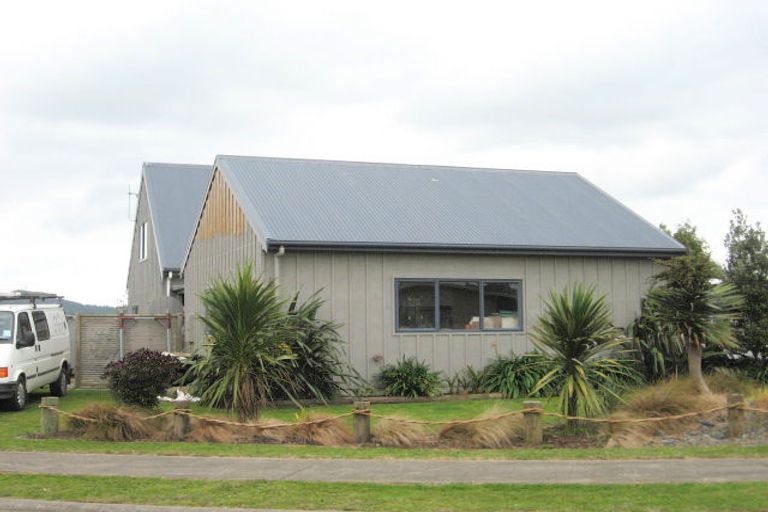 Photo of property in 14 Kudu Drive, Whitianga, 3510