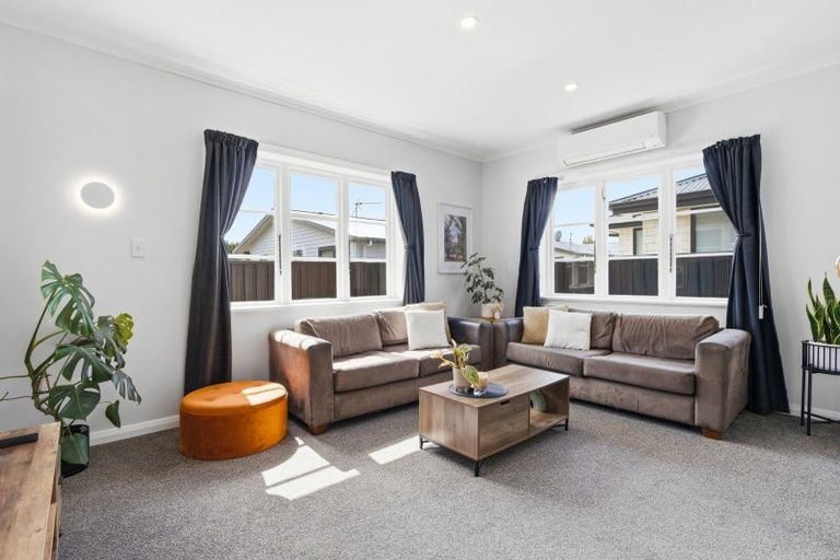 Photo of property in 5 Queen Street, Brighton, Dunedin, 9035