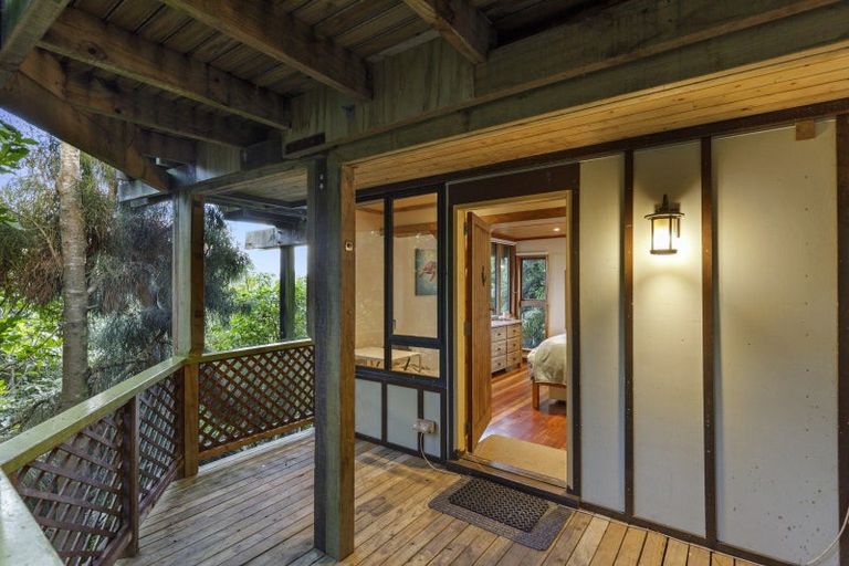 Photo of property in 14 Laurel Grove, Maungaraki, Lower Hutt, 5010