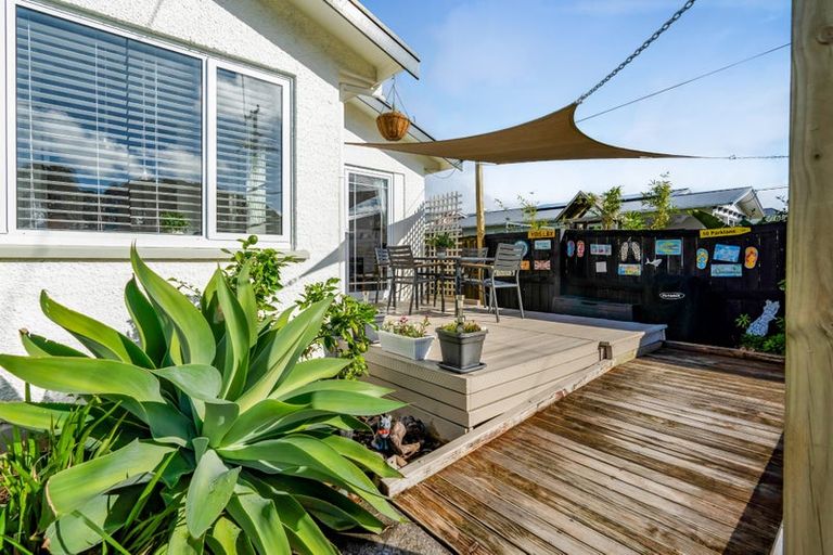 Photo of property in 3 Dorset Avenue, Westown, New Plymouth, 4310