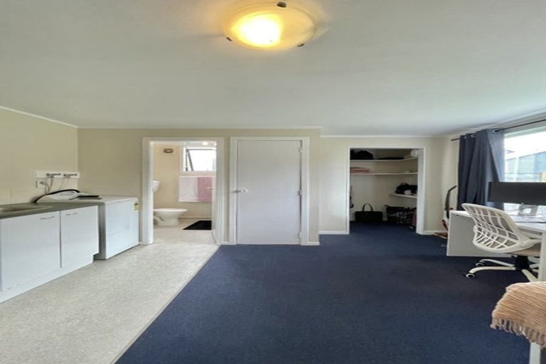 Photo of property in 29 Palmer Crescent, Silverstream, Upper Hutt, 5019