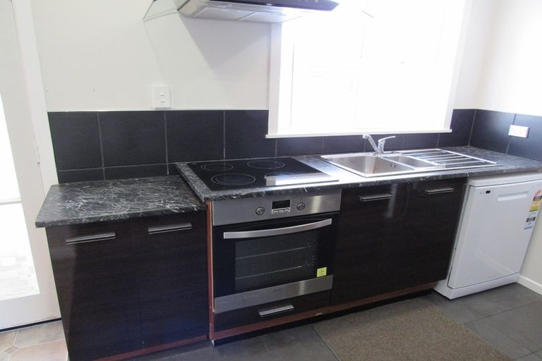 Photo of property in 4/42 Egmont Street, Hawera, 4610